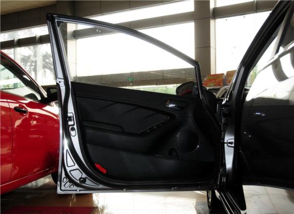 起亚K3 2013款 1.6L 自动DLX 车厢座椅   前门板