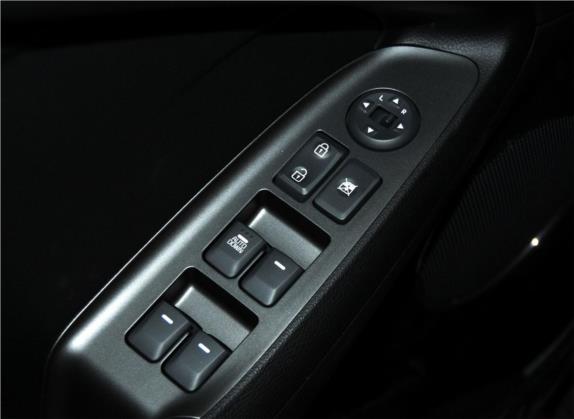 起亚K3 2013款 1.6L 自动DLX 车厢座椅   门窗控制