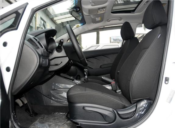 起亚K3 2015款 1.6L 手动GLS 车厢座椅   前排空间