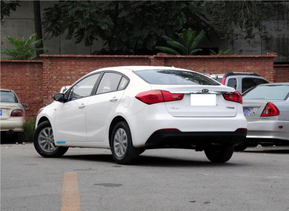 起亚K3 2015款 1.6L 手动GL 外观   斜后