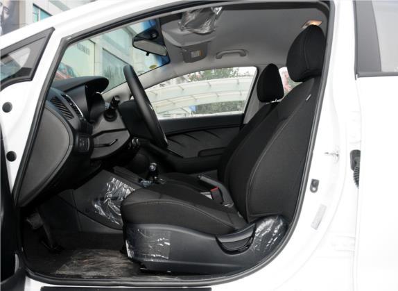 起亚K3 2015款 1.6L 自动GL 车厢座椅   前排空间