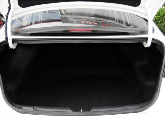 起亚K3 2015款 1.6L 自动GL 车厢座椅   后备厢