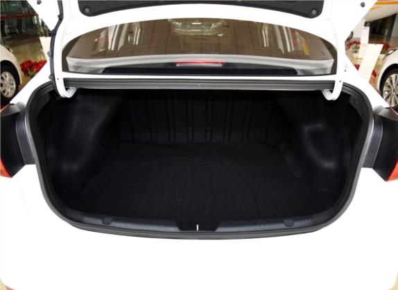 起亚K3 2016款 1.6L 手动GL 车厢座椅   后备厢
