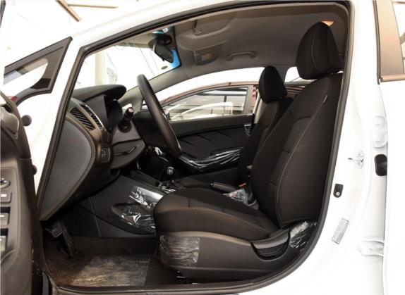 起亚K3 2016款 1.6L 自动GL 车厢座椅   前排空间