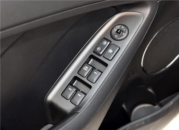 起亚K3 2016款 1.6L 自动GLS 车厢座椅   门窗控制