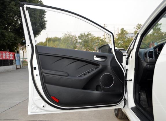起亚K3 2017款  1.6L 自动15周年特别版GLS 车厢座椅   前门板
