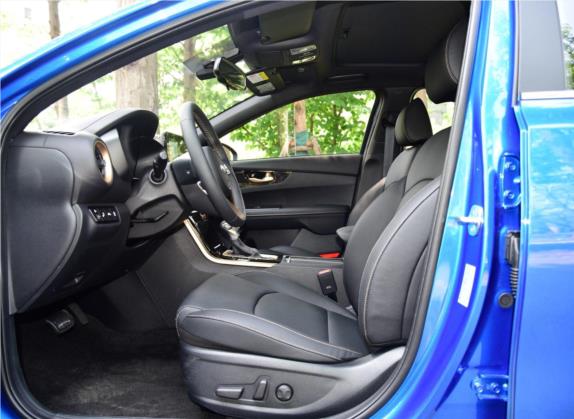 起亚K3 2019款 1.5L CVT豪华版 车厢座椅   前排空间