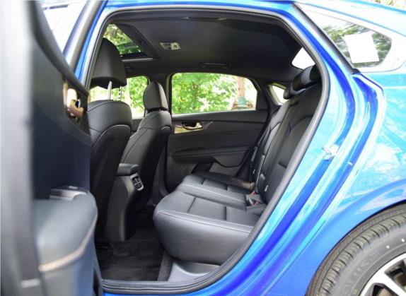 起亚K3 2019款 1.5L CVT豪华版 车厢座椅   后排空间