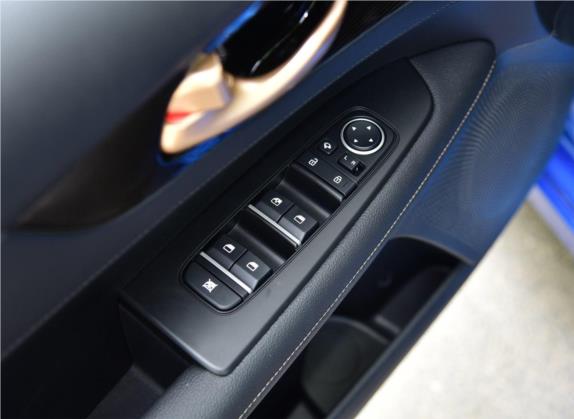 起亚K3 2019款 1.5L CVT豪华版 车厢座椅   门窗控制