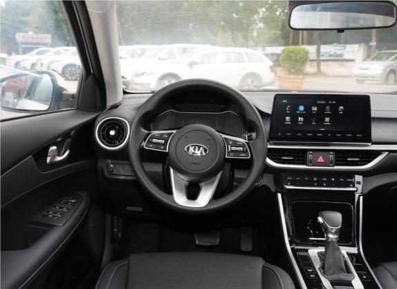 起亚K3 2020款 1.5L CVT新锐天窗版 中控类   驾驶位