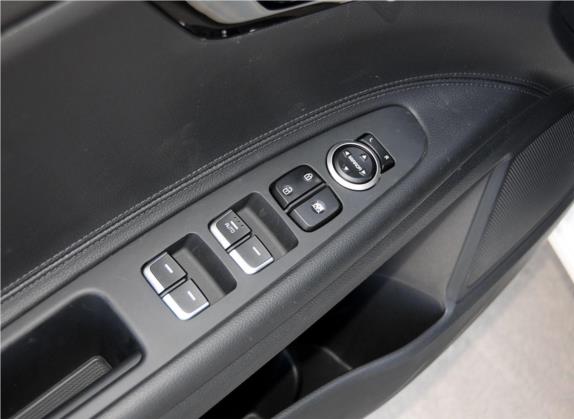 起亚K4 2014款 1.8L 自动GLS 车厢座椅   门窗控制