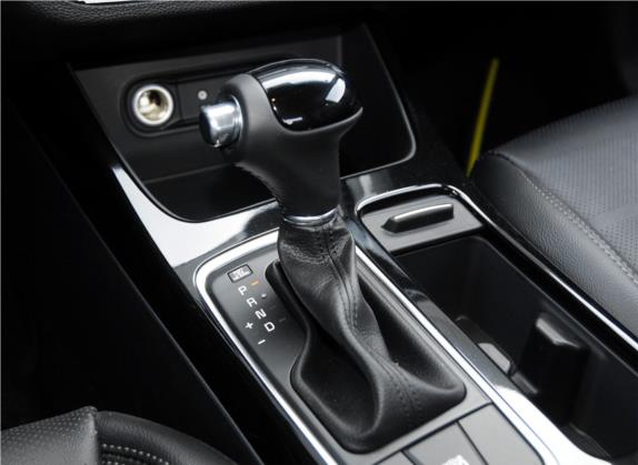 起亚K4 2014款 1.6T 自动Turbo 中控类   挡把