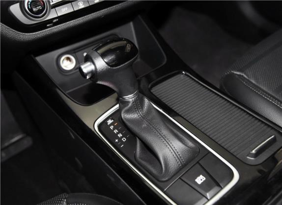 起亚K4 2015款 1.8L 自动GLS Special 中控类   挡把