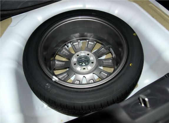 起亚K4 2015款 1.8L 自动DLX Special 其他细节类   备胎