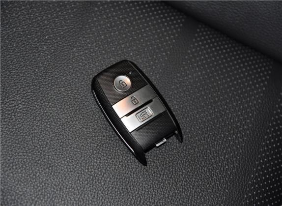 起亚K4 2017款 1.6T 自动T-DLX Turbo 其他细节类   钥匙