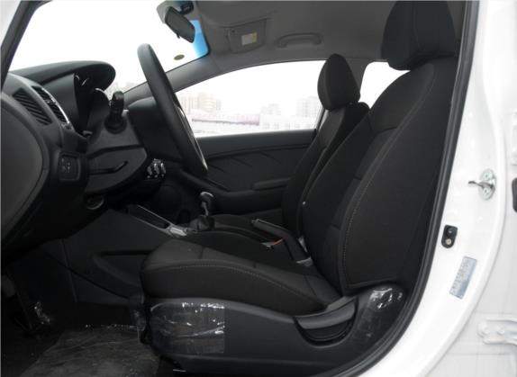 起亚K3S 2014款 1.6L 手动GL 车厢座椅   前排空间