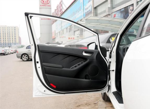 起亚K3S 2014款 1.6L 自动GL 车厢座椅   前门板