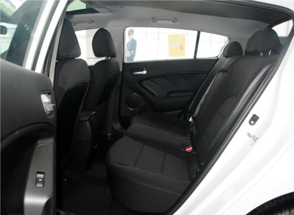 起亚K3S 2014款 1.6L 手动GLS 车厢座椅   后排空间