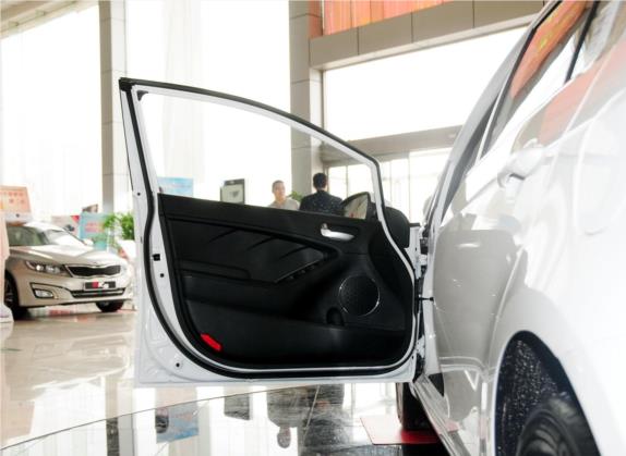起亚K3S 2014款 1.6L 自动GLS 车厢座椅   前门板