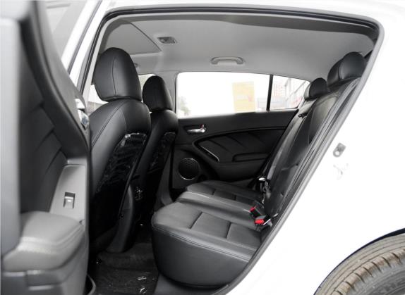 起亚K3S 2014款 1.6L 自动DLX 车厢座椅   后排空间