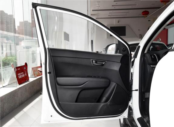 KX3傲跑 2015款 1.6L 手动两驱GL 车厢座椅   前门板