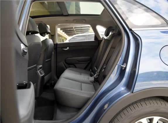 KX3傲跑 2015款 1.6L 自动两驱PRM 车厢座椅   后排空间