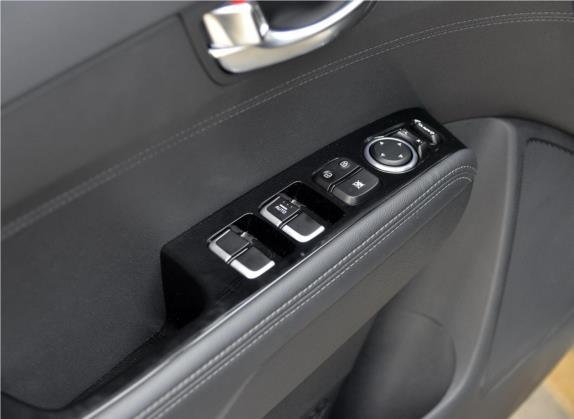 KX3傲跑 2015款 1.6L 自动两驱PRM 车厢座椅   门窗控制