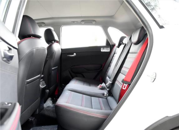 KX3傲跑 2015款 1.6T 自动两驱PRM 车厢座椅   后排空间