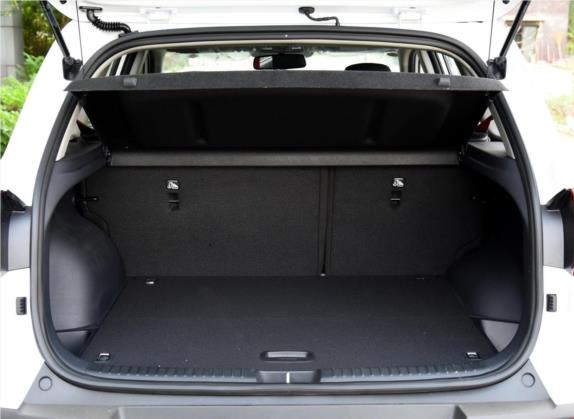 KX3傲跑 2015款 1.6T 自动两驱PRM 车厢座椅   后备厢