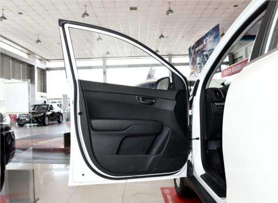 KX3傲跑 2015款 1.6L 自动Special 车厢座椅   前门板