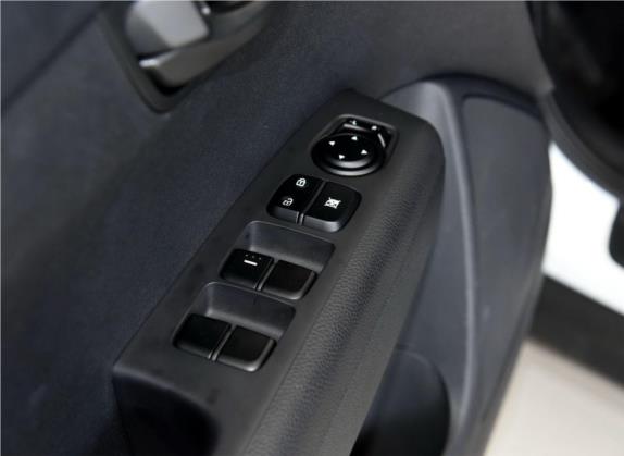 KX3傲跑 2015款 1.6L 自动Special 车厢座椅   门窗控制