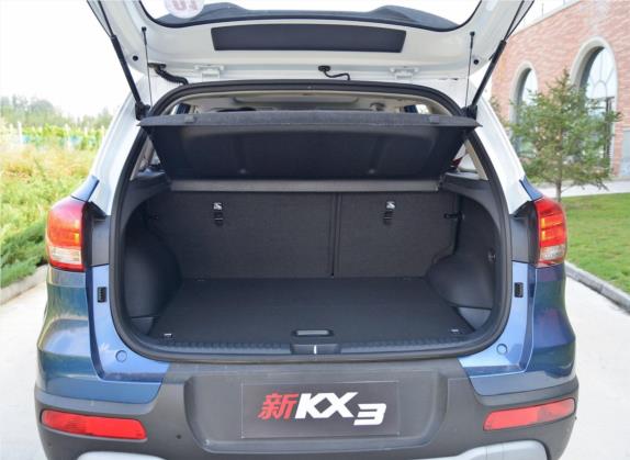 KX3傲跑 2017款 1.6T 自动傲尊版 车厢座椅   后备厢