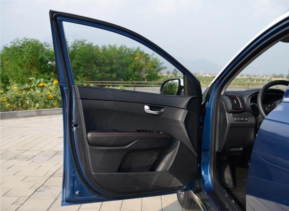 KX3傲跑 2017款 1.6T 自动傲尊版 车厢座椅   前门板