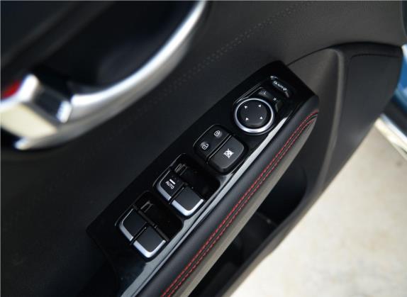 KX3傲跑 2017款 1.6T 自动傲尊版 车厢座椅   门窗控制