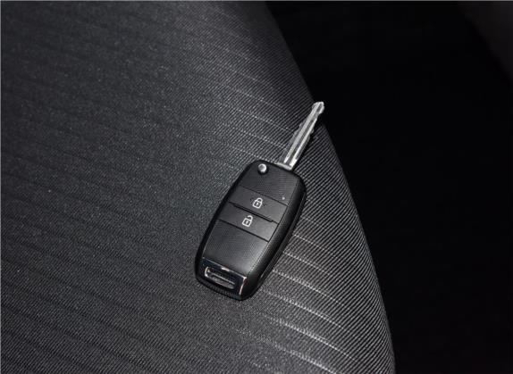 KX3傲跑 2017款 1.6L 手动傲风版 其他细节类   钥匙