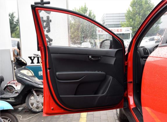KX3傲跑 2017款 1.6L 自动傲雅版 车厢座椅   前门板