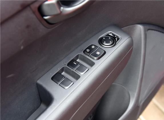 KX3傲跑 2017款 1.6L 自动傲雅版 车厢座椅   门窗控制
