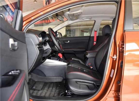 KX3傲跑 2017款 1.6T 自动傲雅版 车厢座椅   前排空间