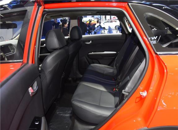 KX3傲跑 2019款 1.6L 自动时尚天窗版 车厢座椅   后排空间