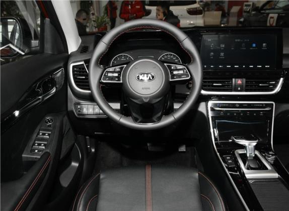 KX3傲跑 2020款 1.5L CVT潮流版 中控类   驾驶位