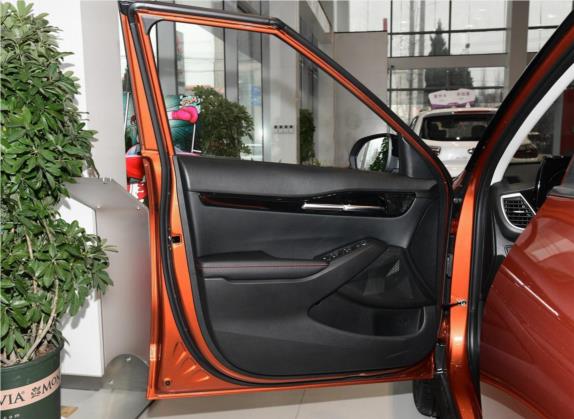 KX3傲跑 2020款 1.5L CVT潮流版 车厢座椅   前门板
