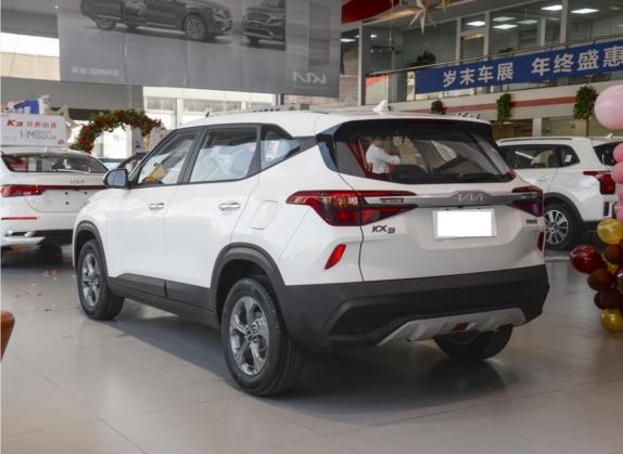 KX3傲跑 2021款 1.5L CVT舒适版 外观   斜后