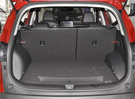 KX3傲跑 2021款 1.5L CVT焕新版 车厢座椅   后备厢