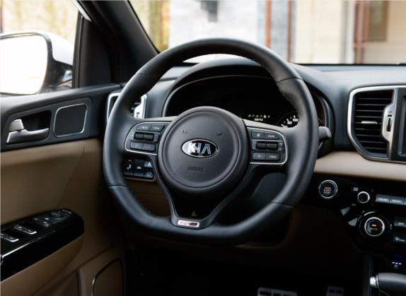 起亚KX5 2016款 1.6T 自动四驱Premium 中控类   驾驶位