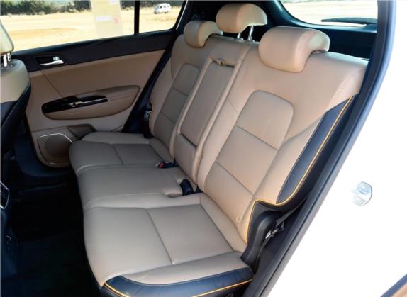 起亚KX5 2016款 1.6T 自动四驱Premium 车厢座椅   后排空间