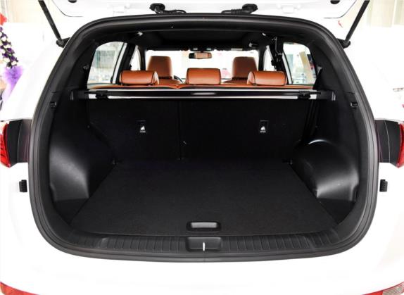 起亚KX5 2016款 2.0L 自动两驱Premium 车厢座椅   后备厢