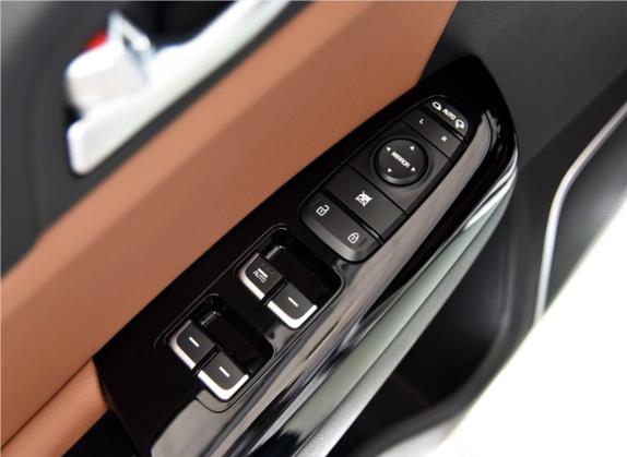 起亚KX5 2016款 2.0L 自动两驱Premium 车厢座椅   门窗控制