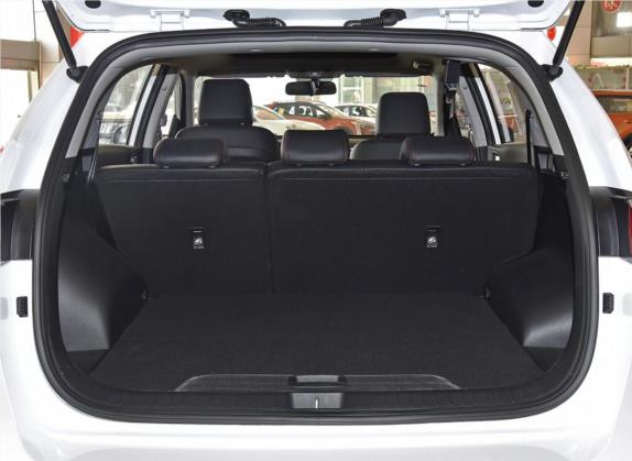 起亚KX5 2019款 1.6T 自动两驱精英版 车厢座椅   后备厢