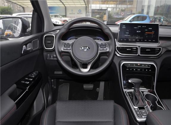 起亚KX5 2019款 2.0L 自动两驱舒适版 中控类   驾驶位