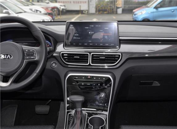 起亚KX5 2019款 2.0L 自动两驱舒适版 中控类   中控台